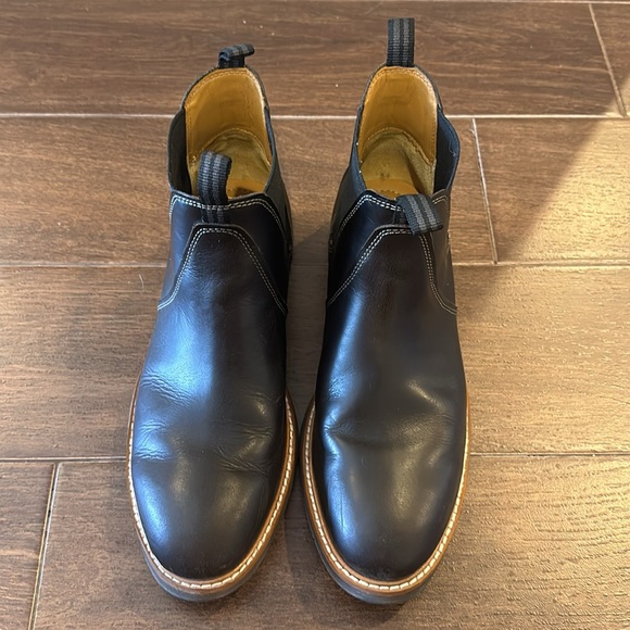 Never worn men’s Cole Haan Chelsea dark brown leather boots, size 8 - Picture 2 of 9